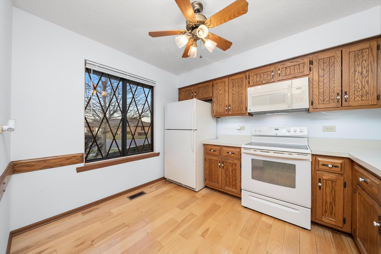 920 Winter Park Drive, New Lenox, IL 60451