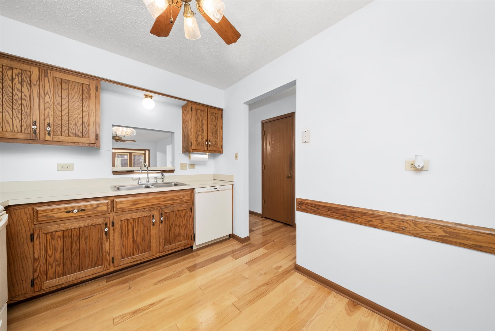 920 Winter Park Drive, New Lenox, IL 60451