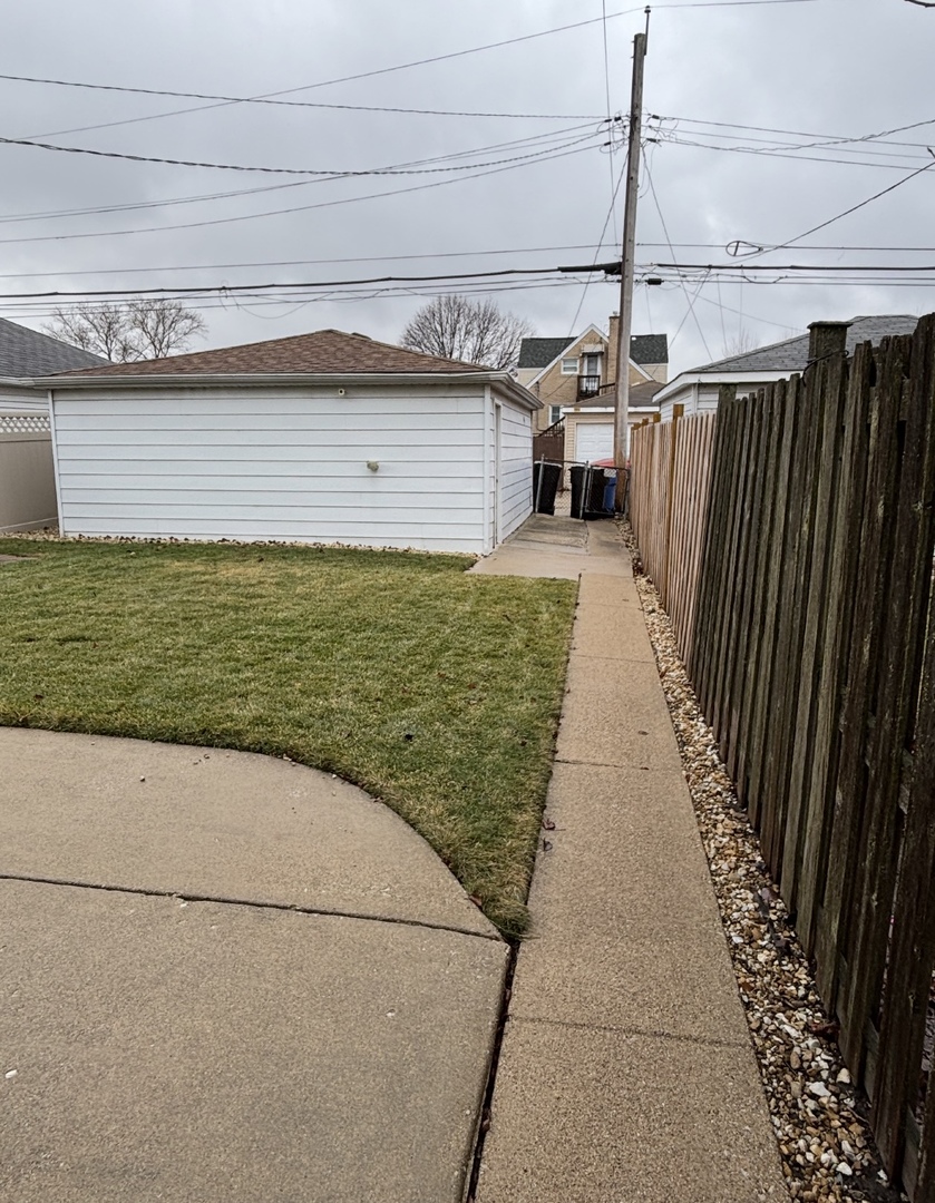 3222 N Ozark Avenue, Chicago, IL 60634