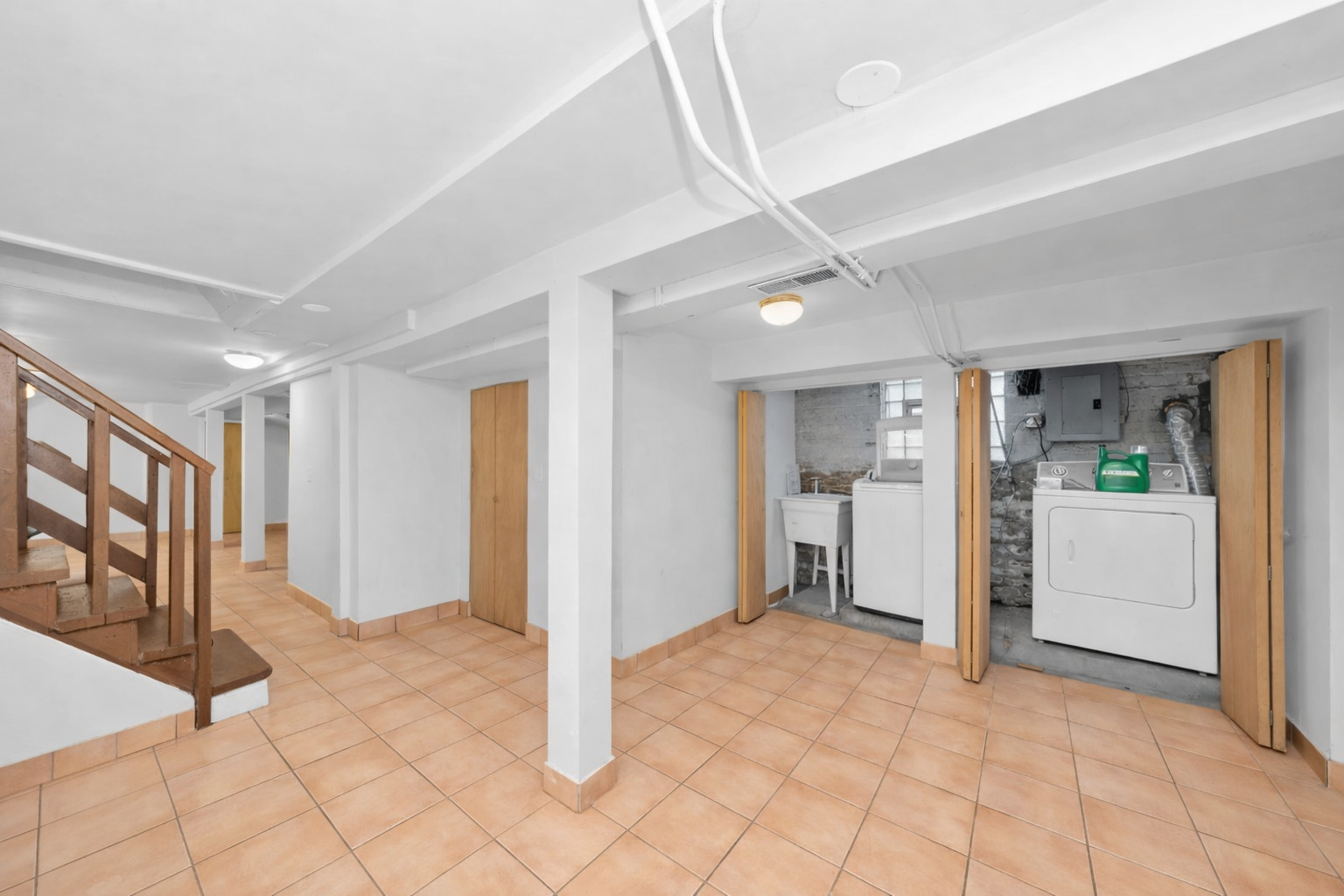 7717 S Luella Avenue, Chicago, IL 60649