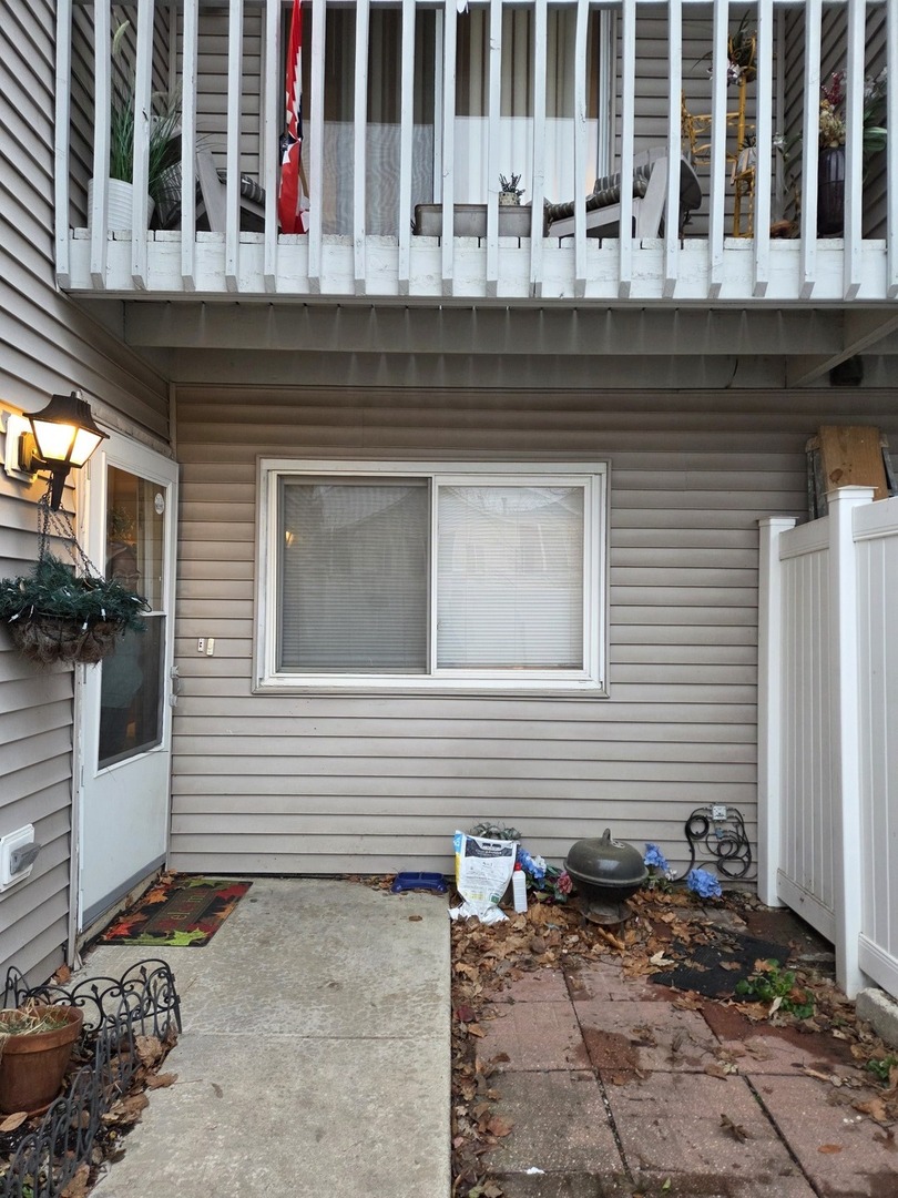 5 E Fernwood Drive, Bolingbrook, IL 60440