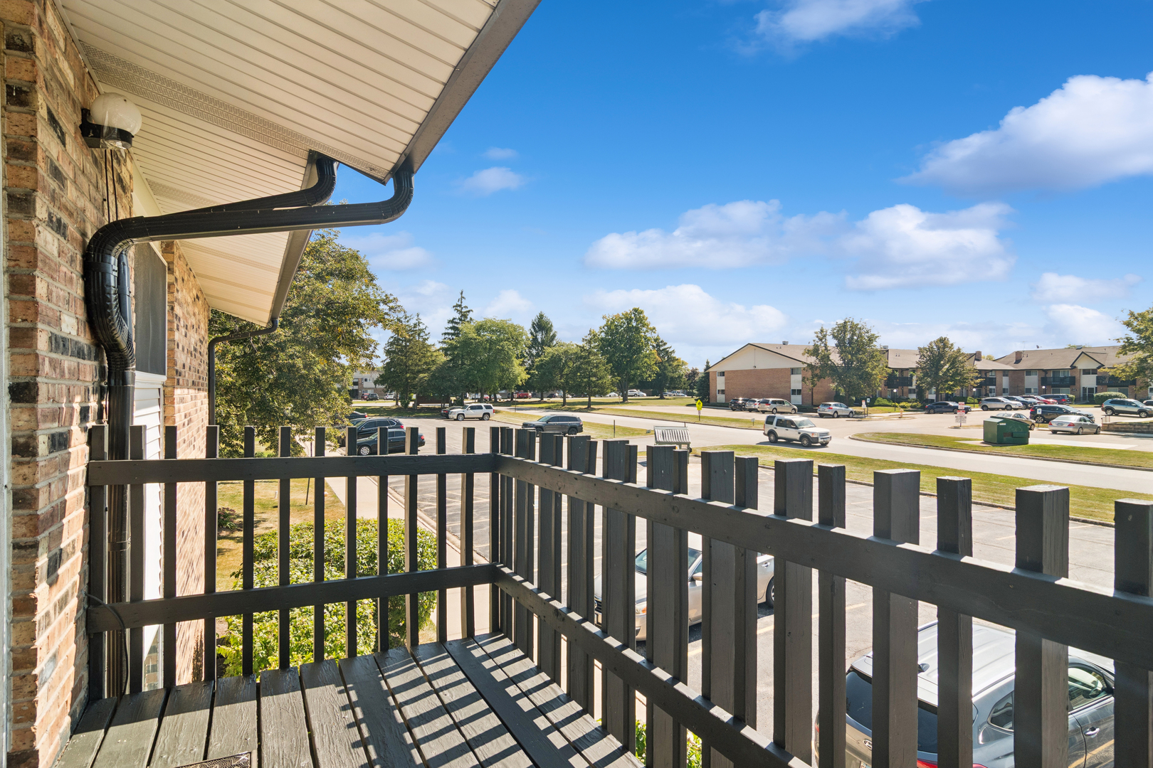 24A Kingery Quarter #202, Willowbrook, IL 60527