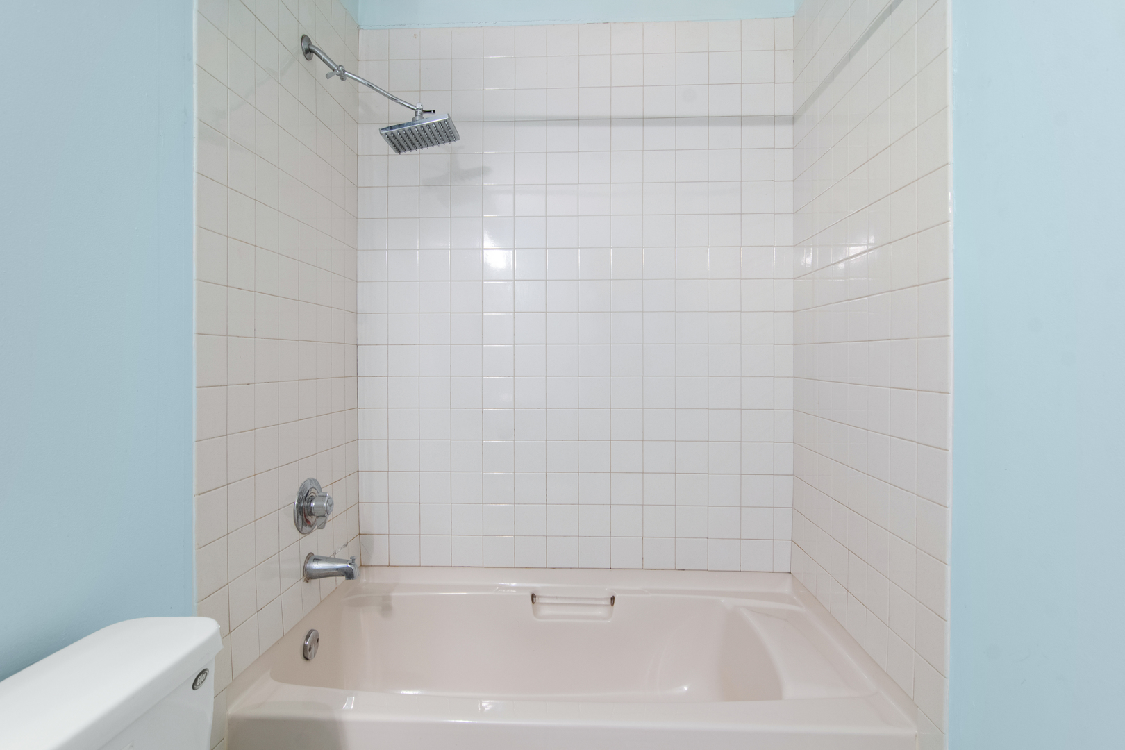 24A Kingery Quarter #202, Willowbrook, IL 60527