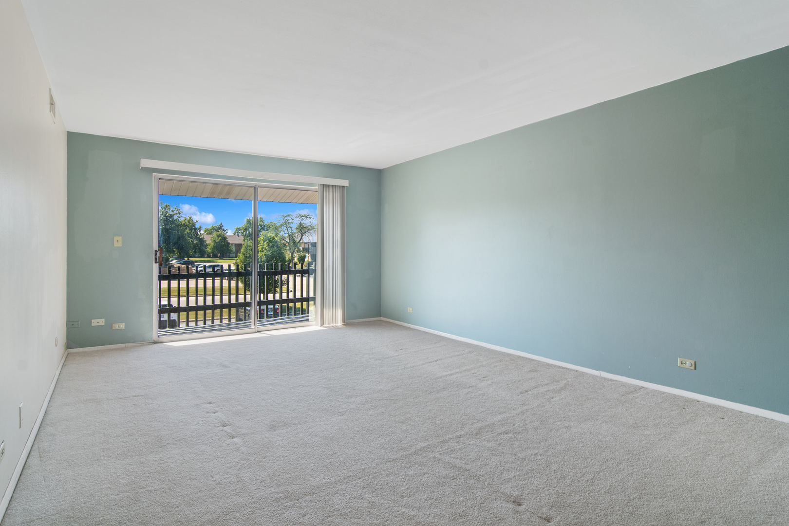 24A Kingery Quarter #202, Willowbrook, IL 60527