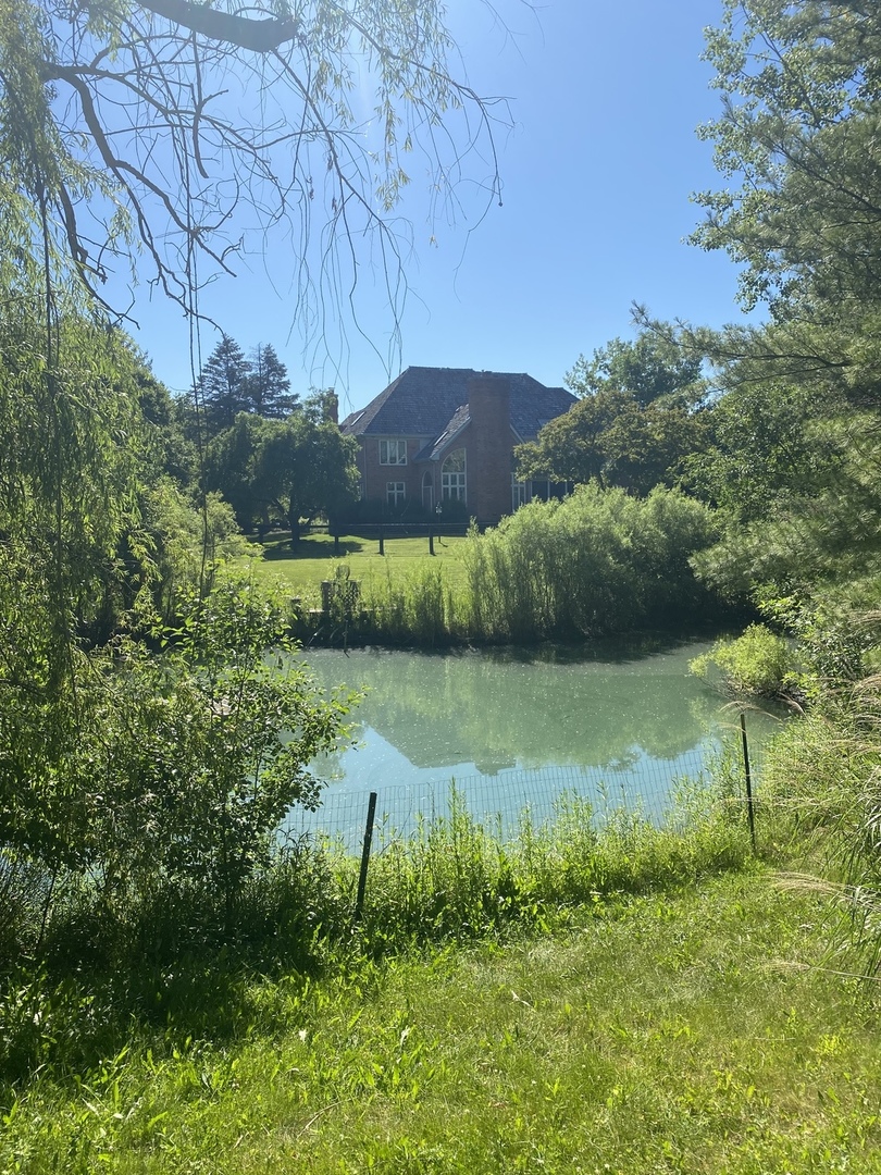 5801 Port Clinton Road, Long Grove, IL 60047