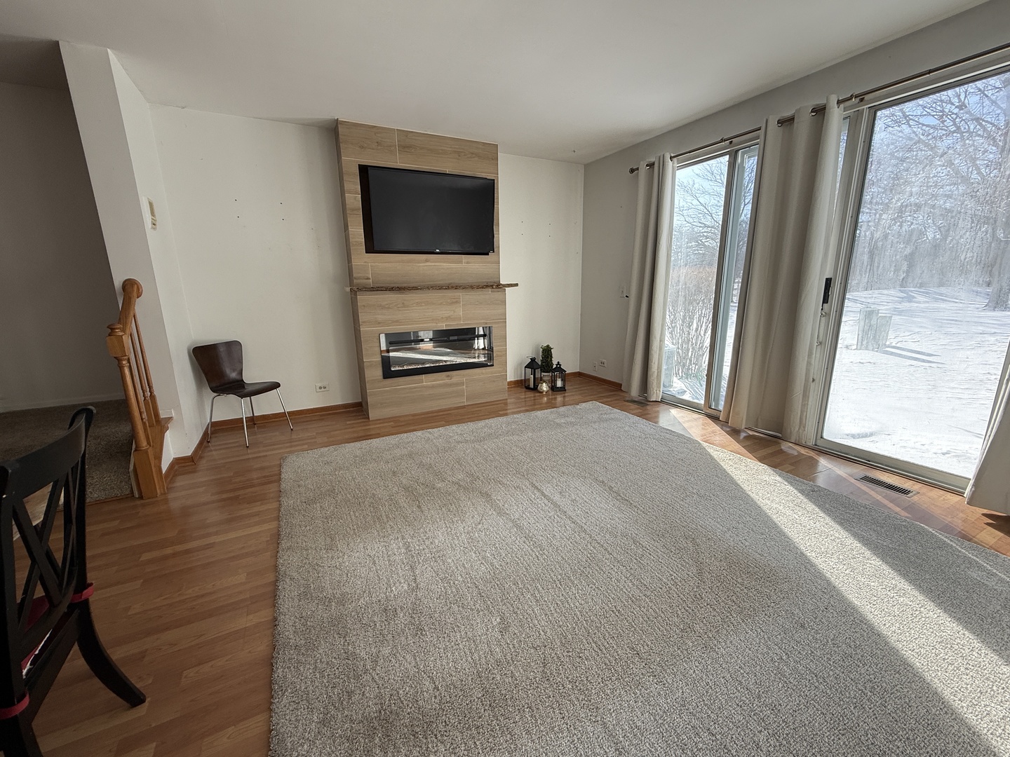 17817 W Salisbury Drive, Gurnee, IL 60031