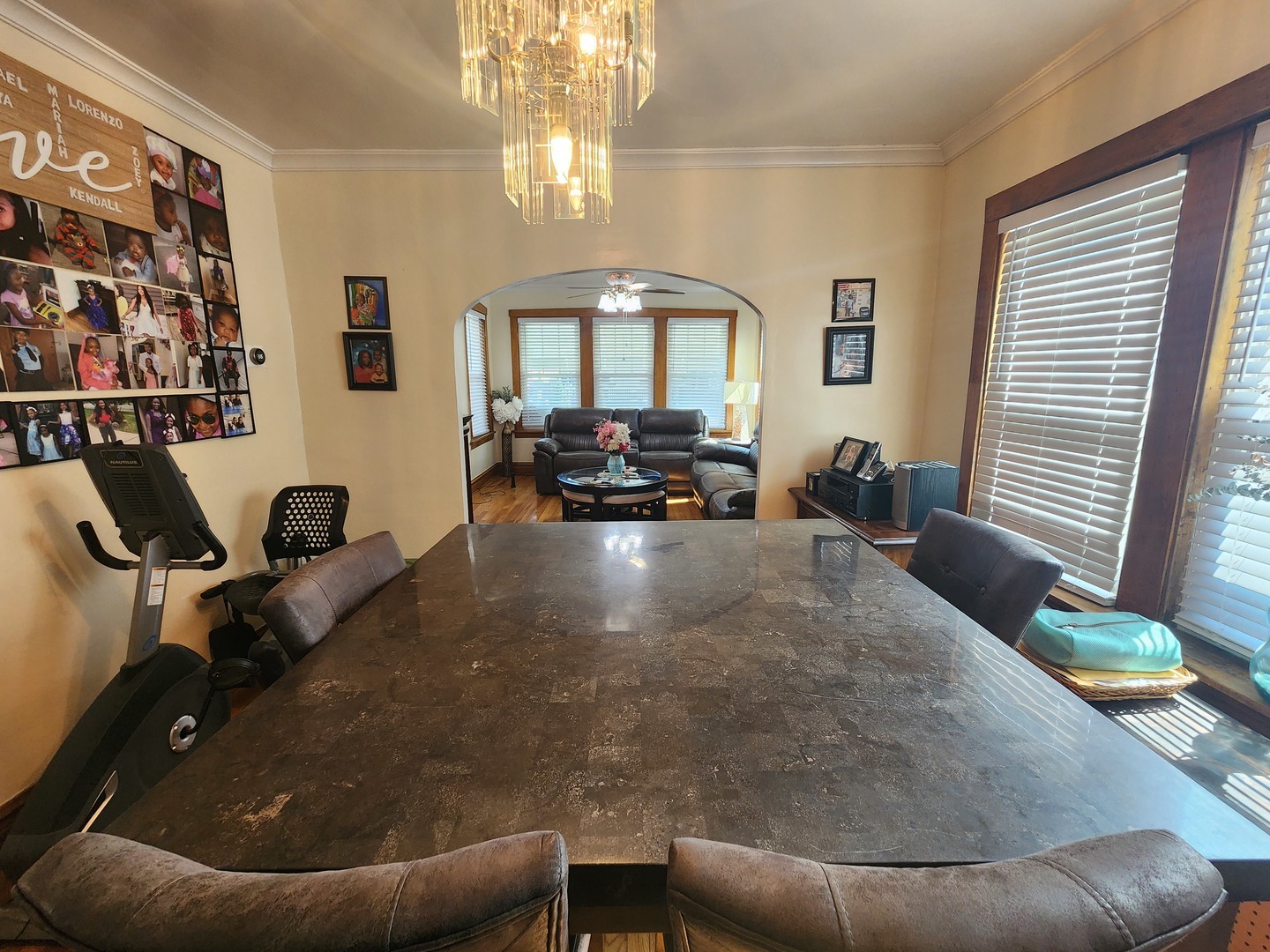 6226 S Francisco Avenue, Chicago, IL 60629