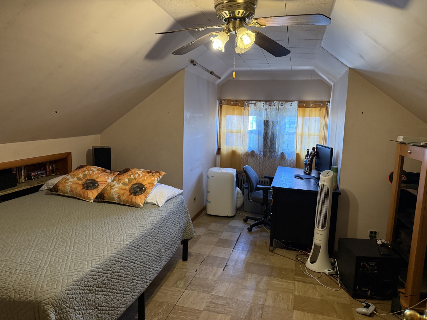 6226 S Francisco Avenue, Chicago, IL 60629