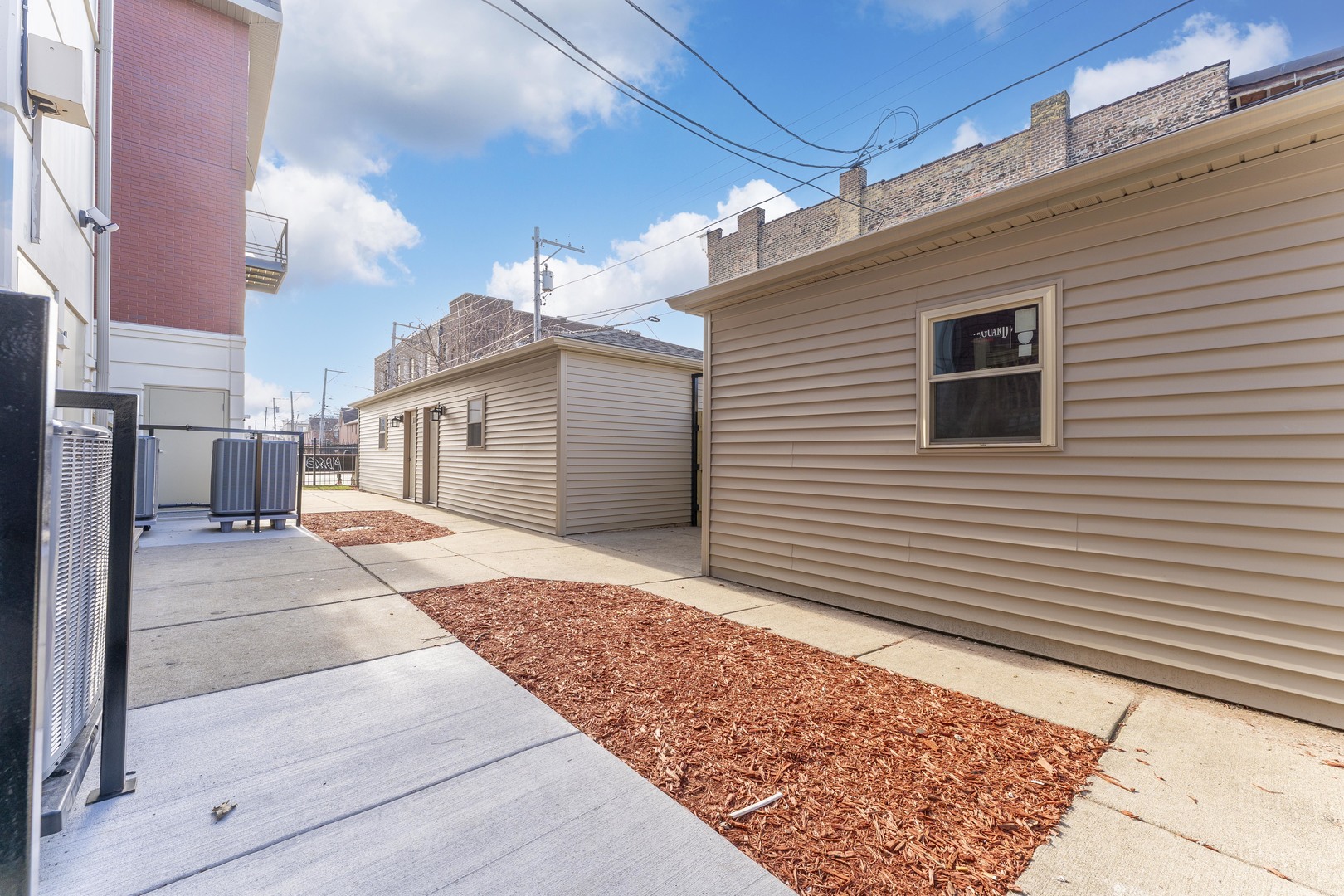 218 S Western Avenue #B, Chicago, IL 60612