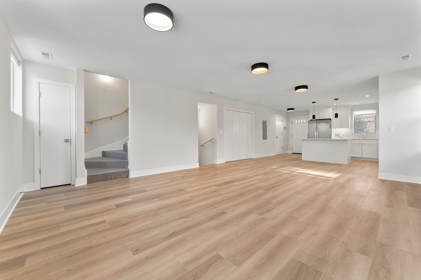 218 S Western Avenue #B, Chicago, IL 60612