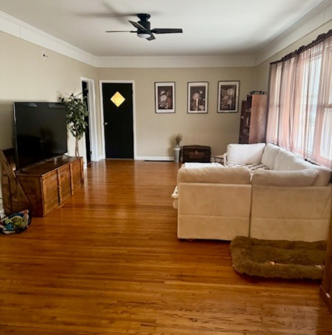 744 E BENTON Street, Morris, IL 60450