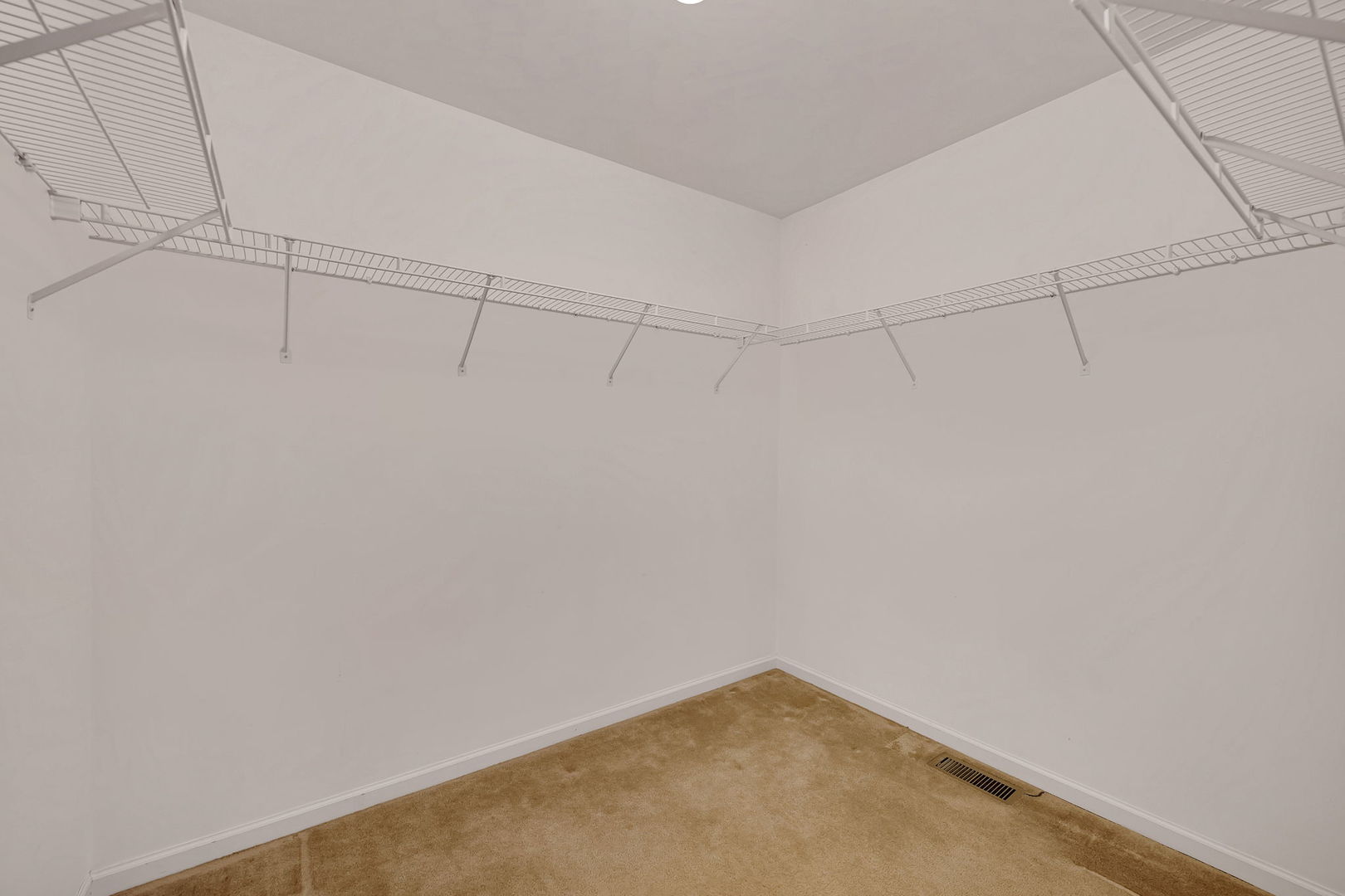 3507 Lake Shore Drive, Joliet, IL 60431