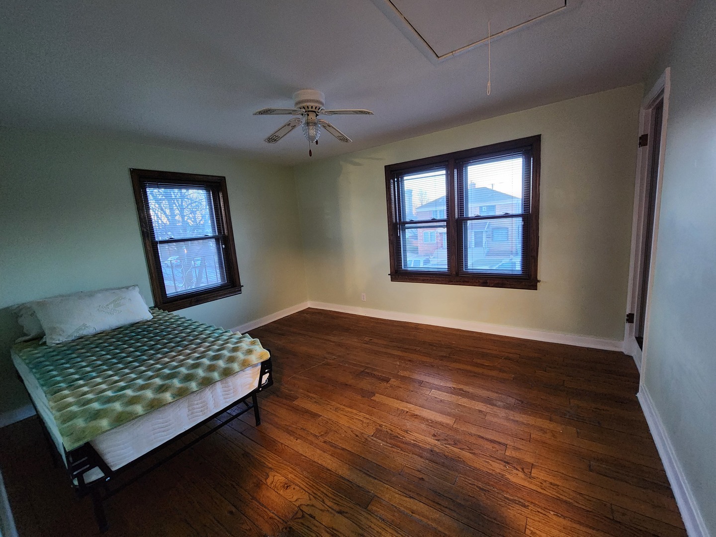 5135 W 63rd Place, Chicago, IL 60638