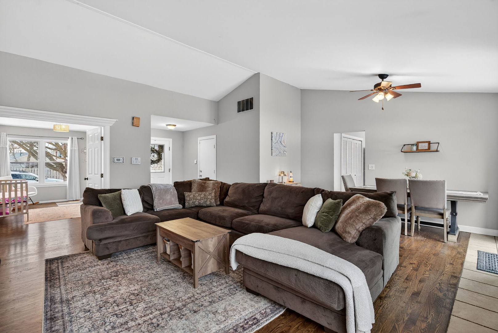 1412 BAR HARBOUR Road, Aurora, IL 60504