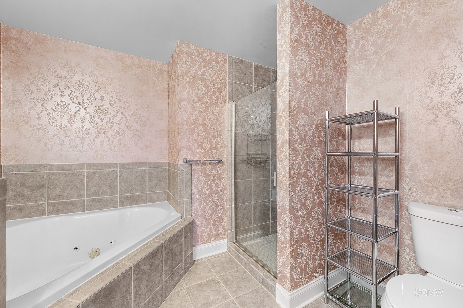 1 ITASCA Place #412, Itasca, IL 60143