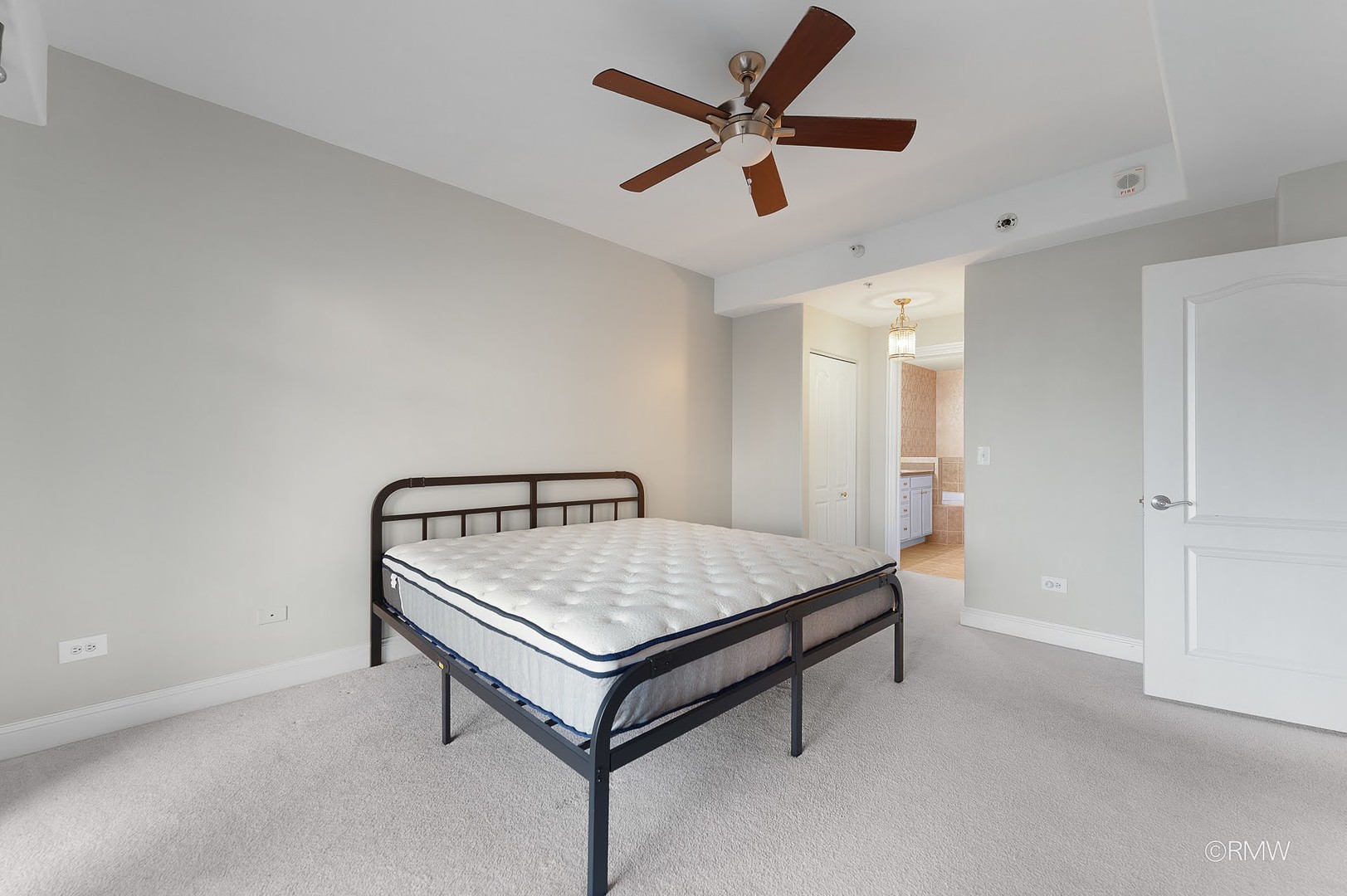 1 ITASCA Place #412, Itasca, IL 60143