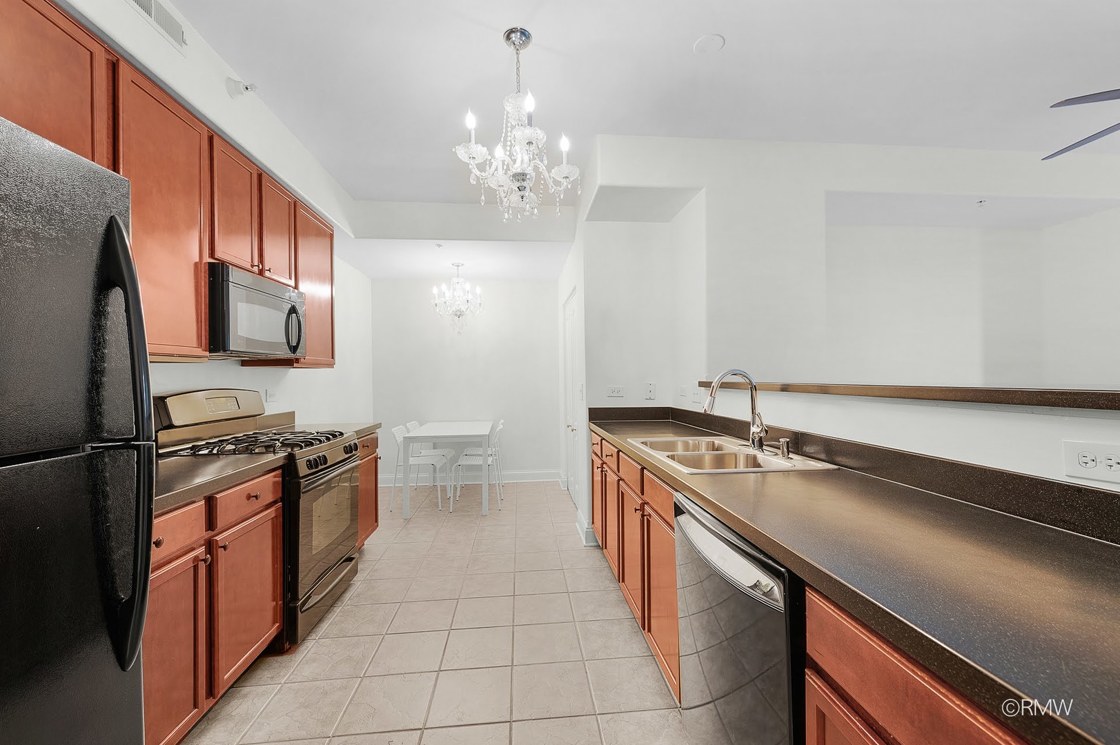 1 ITASCA Place #412, Itasca, IL 60143