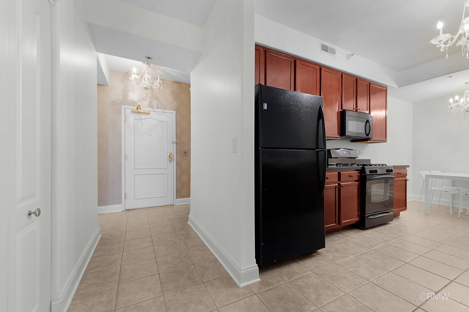 1 ITASCA Place #412, Itasca, IL 60143