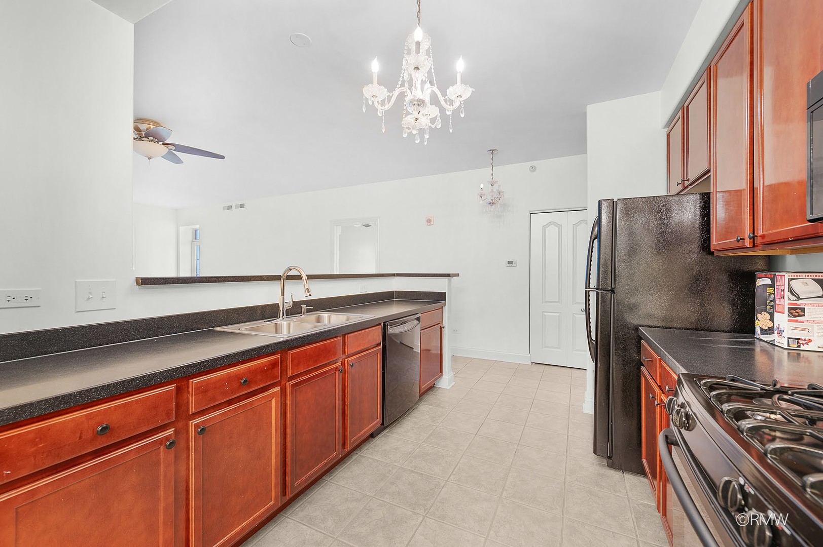 1 ITASCA Place #412, Itasca, IL 60143