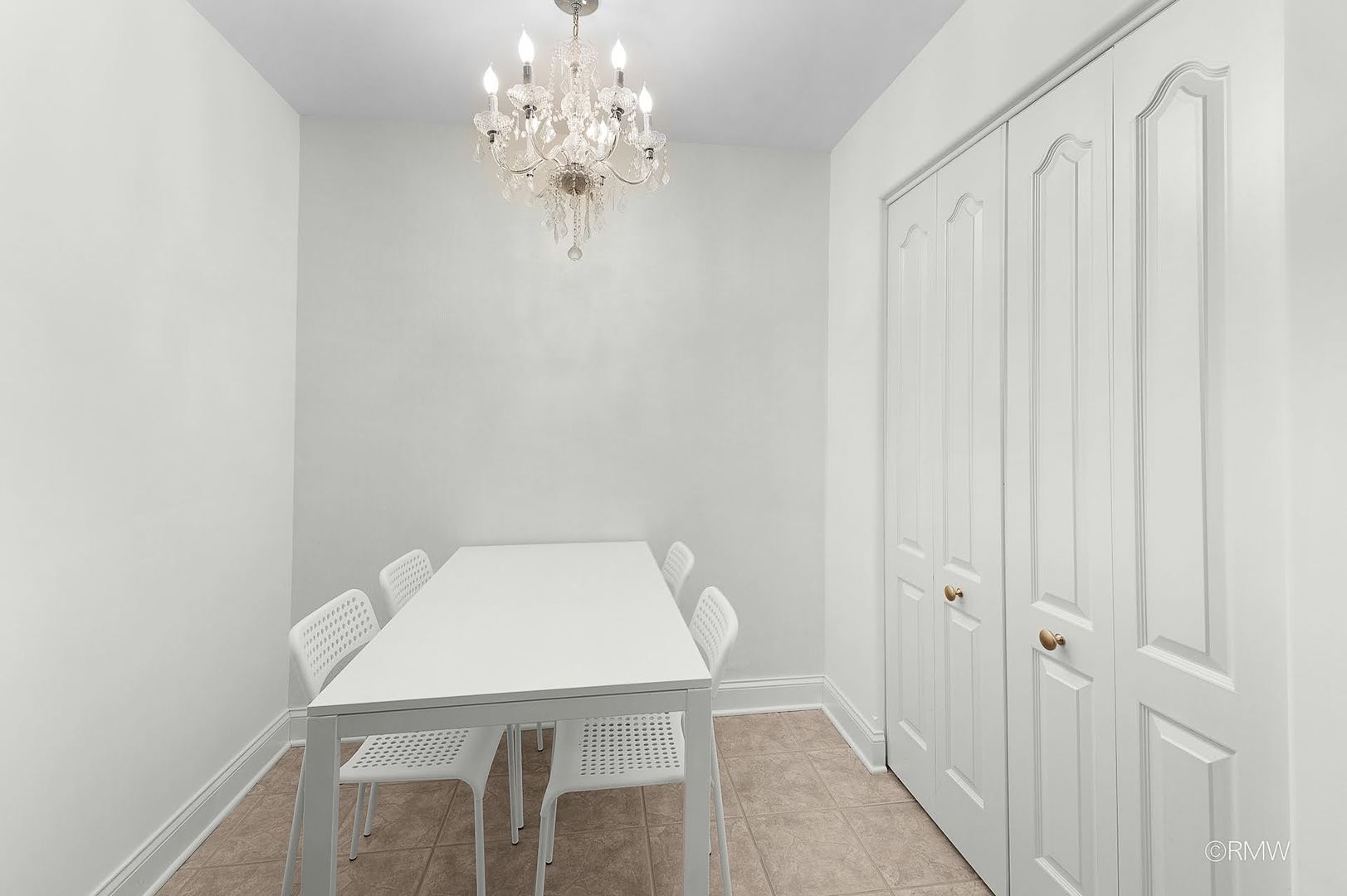 1 ITASCA Place #412, Itasca, IL 60143