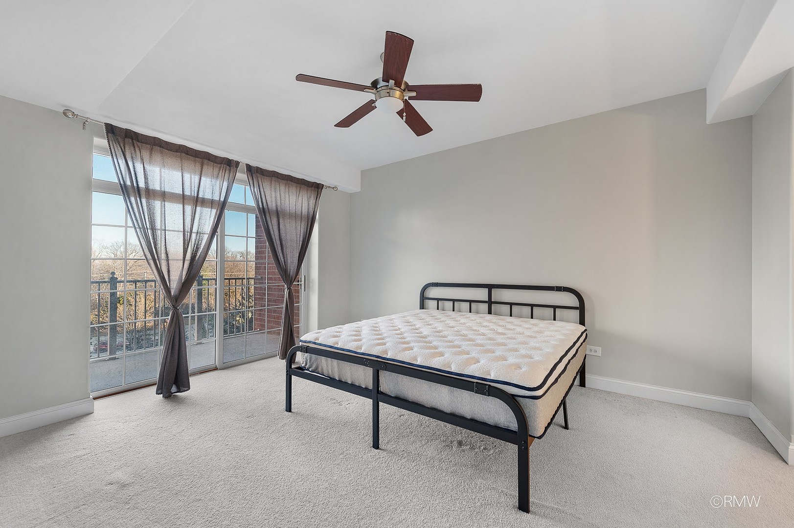 1 ITASCA Place #412, Itasca, IL 60143