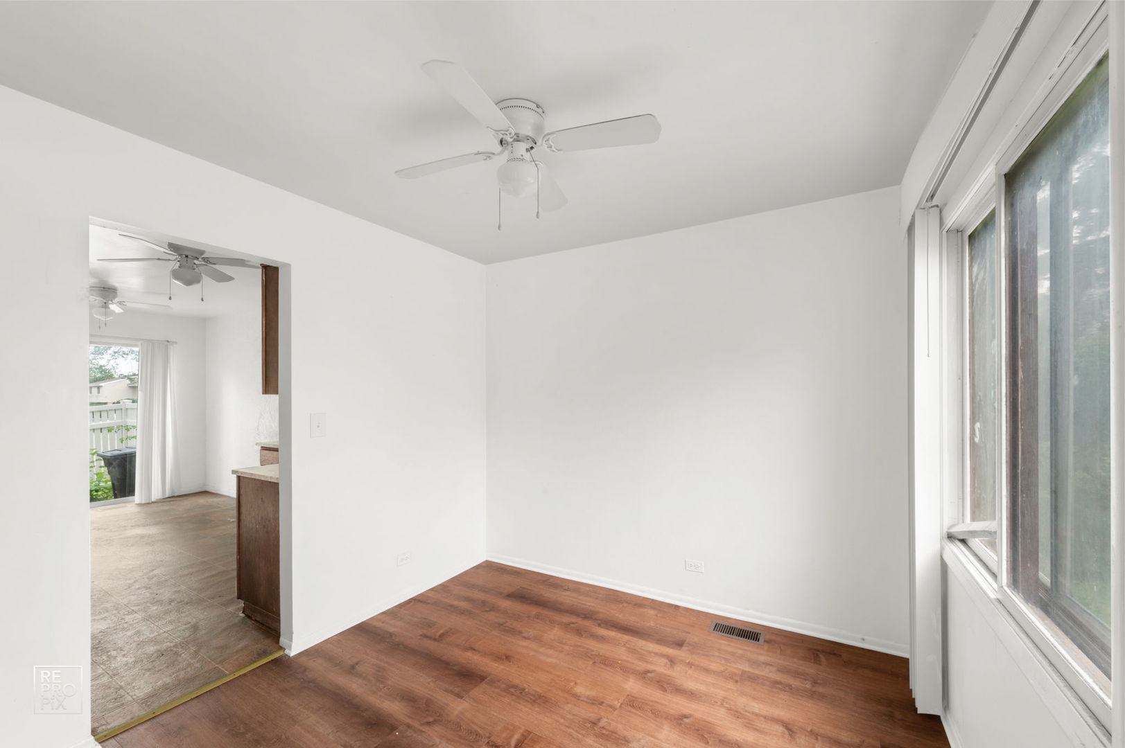 882 White Oak Lane, University Park, IL 60484