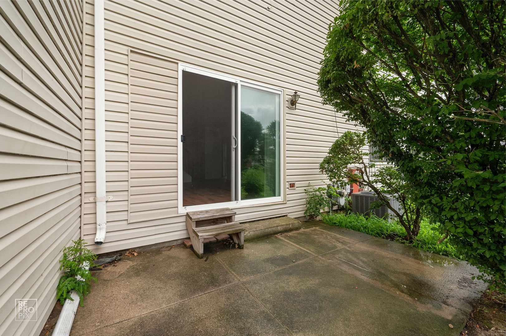 882 White Oak Lane, University Park, IL 60484