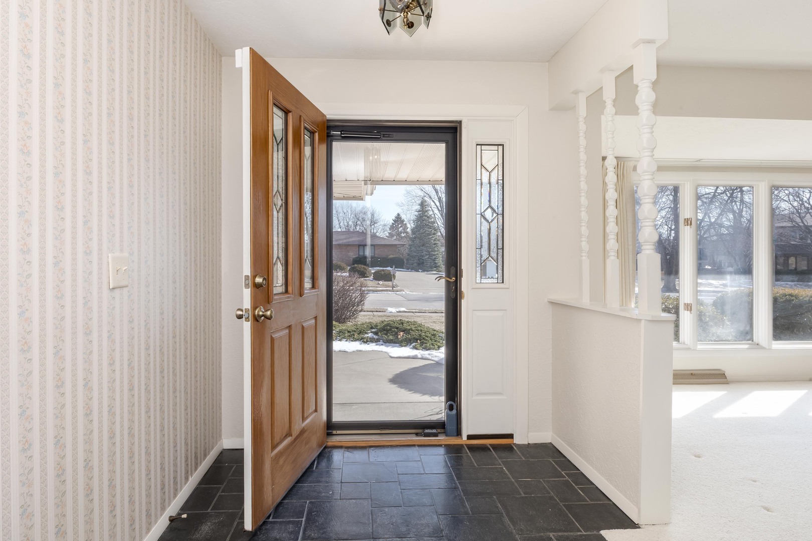 207 Hampton Drive, Bloomington, IL 61704