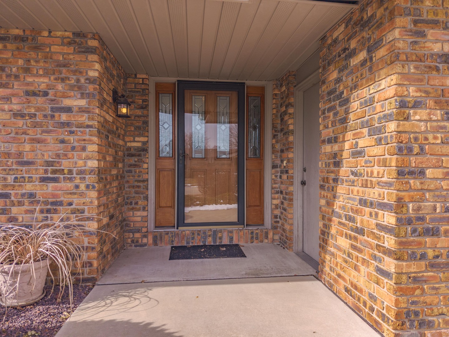 207 Hampton Drive, Bloomington, IL 61704