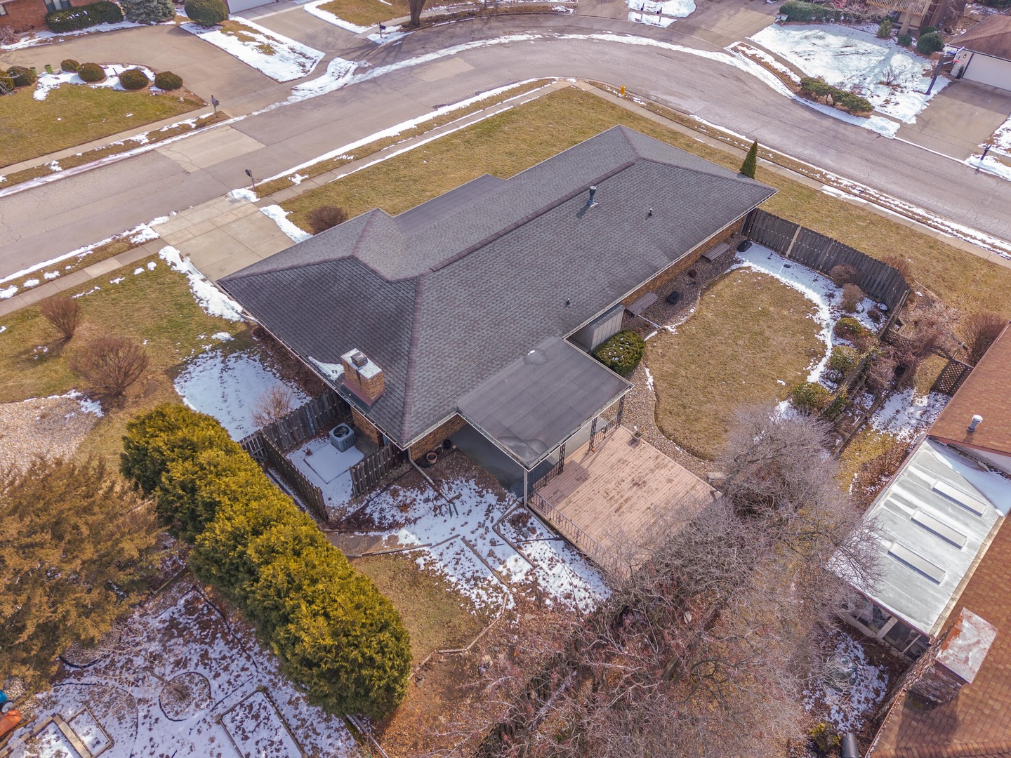 207 Hampton Drive, Bloomington, IL 61704