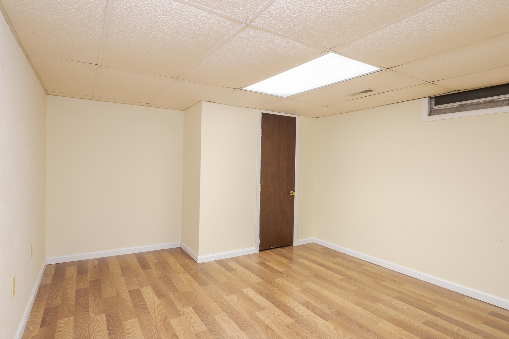 207 Hampton Drive, Bloomington, IL 61704