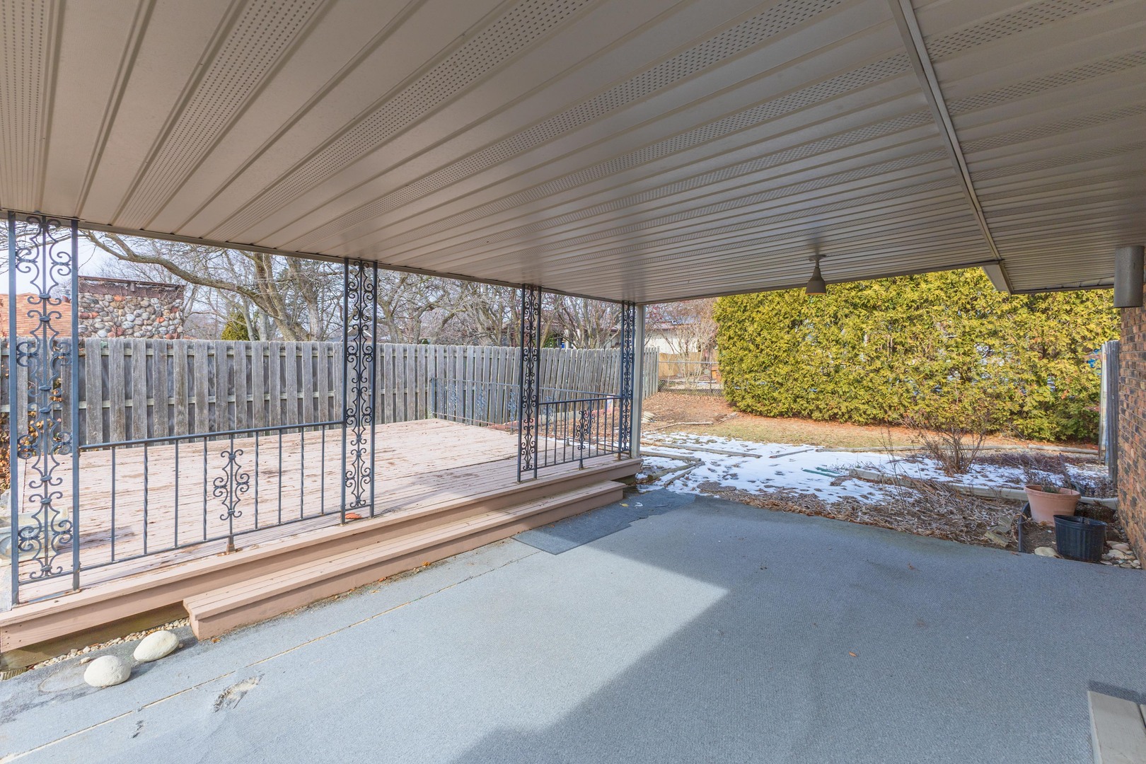 207 Hampton Drive, Bloomington, IL 61704