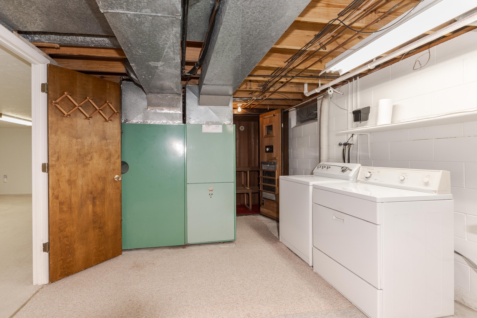 207 Hampton Drive, Bloomington, IL 61704