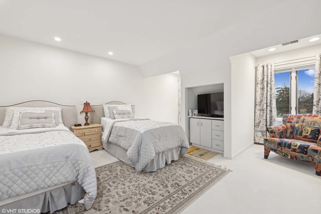 20842 N Heather Court, Kildeer, IL 60047