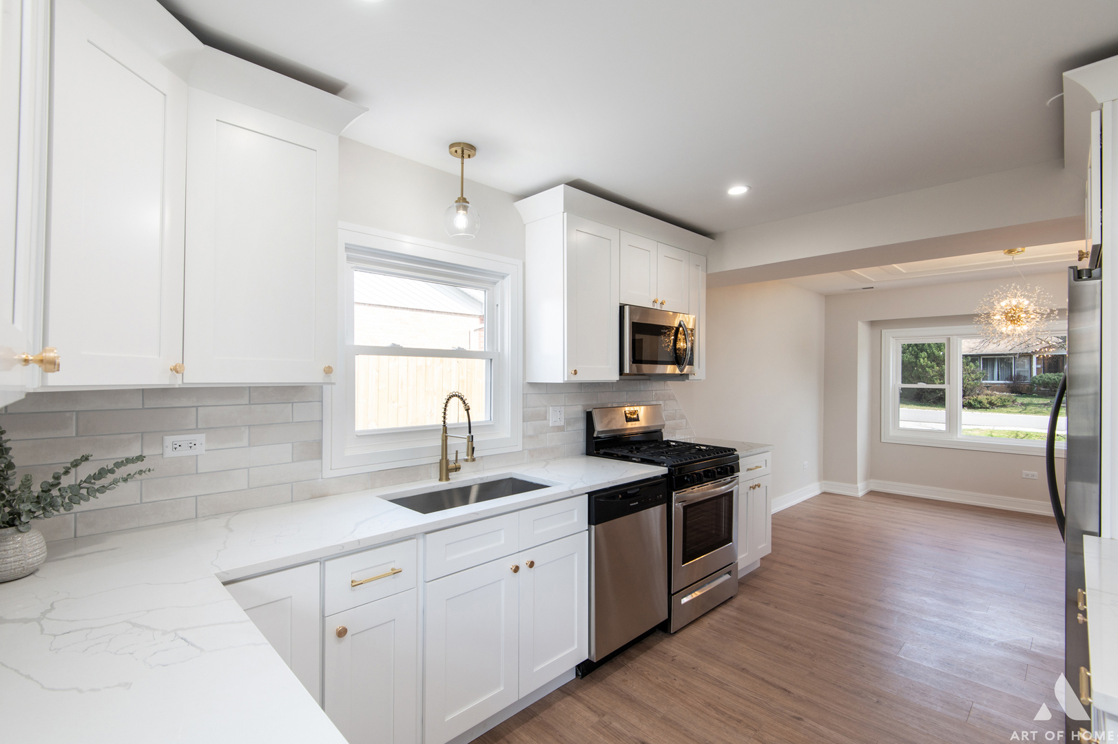 11334 S Nashville Avenue, Worth, IL 60482