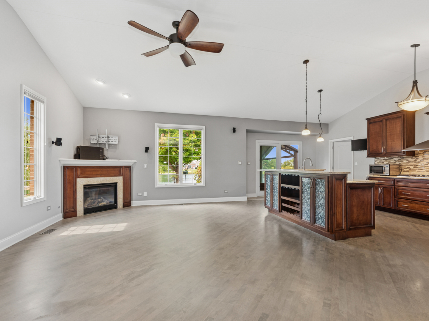 13828 W Crescenzo Drive, Manhattan, IL 60442