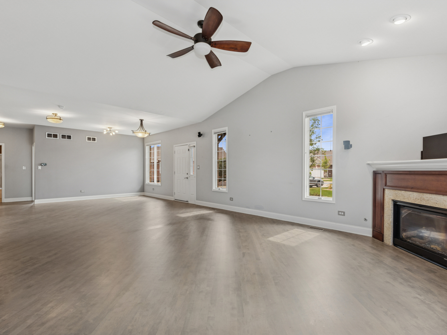 13828 W Crescenzo Drive, Manhattan, IL 60442