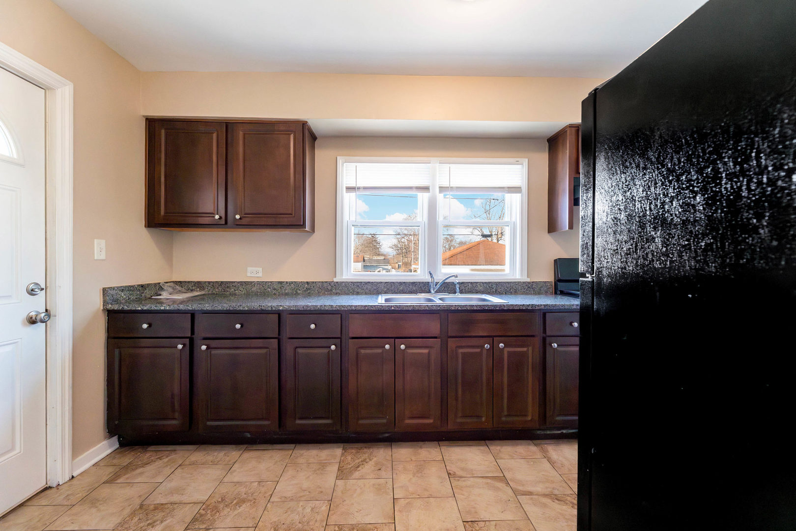 18052 Wentworth Avenue, Lansing, IL 60438