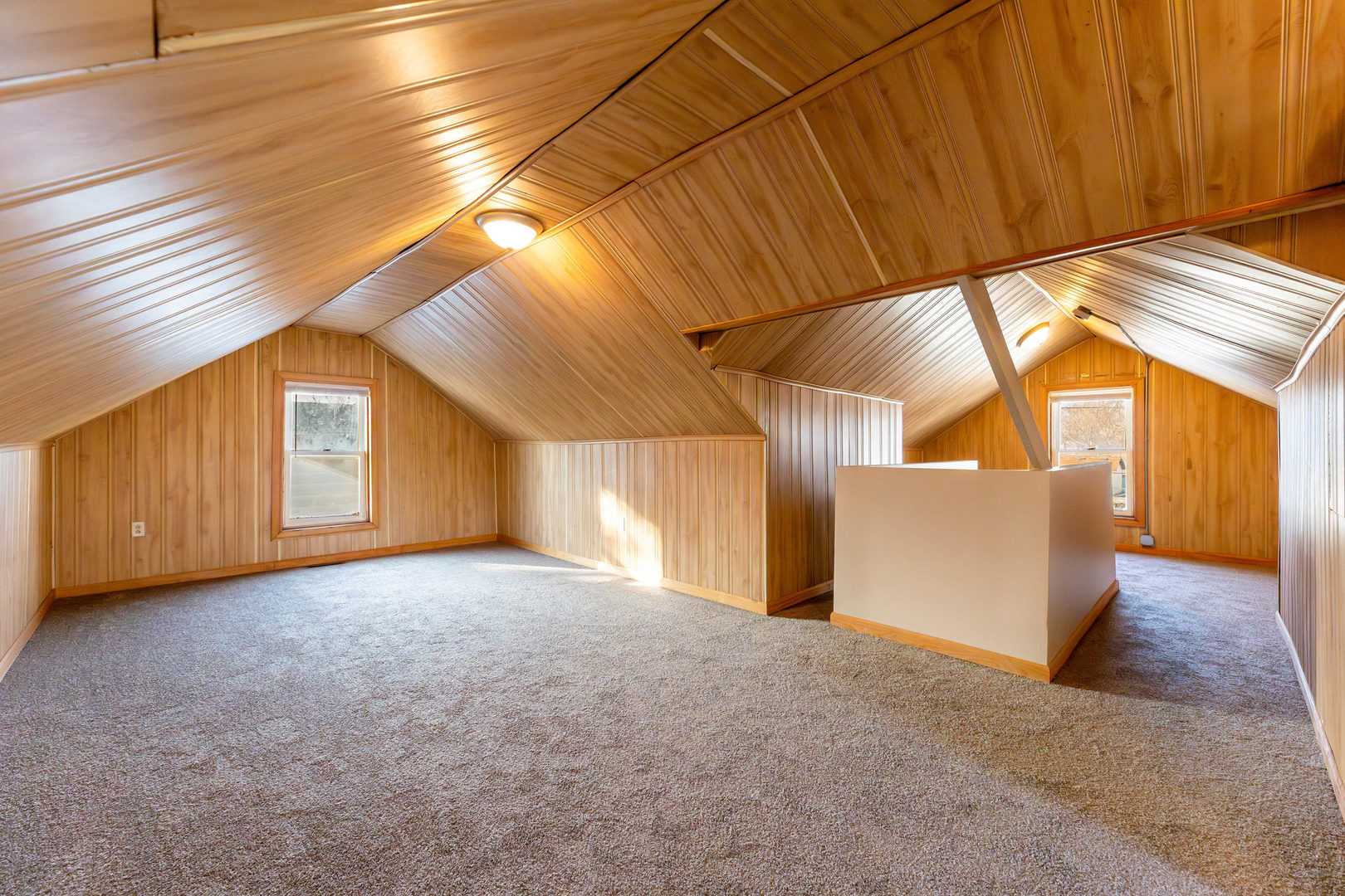 18052 Wentworth Avenue, Lansing, IL 60438