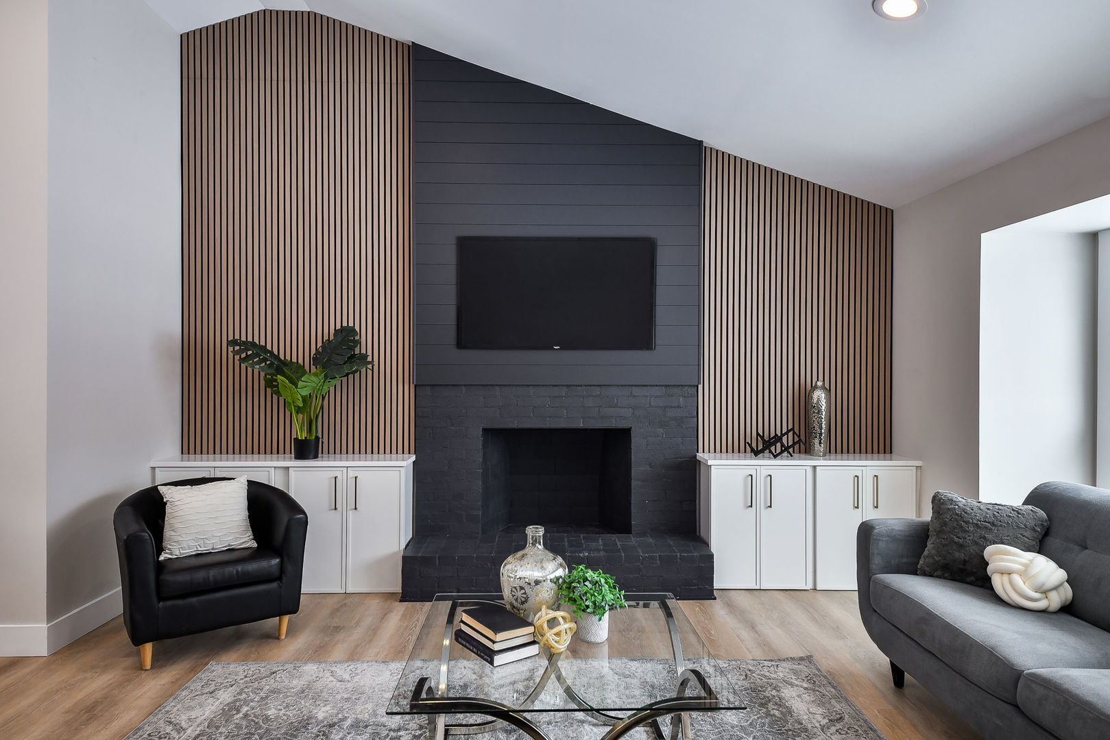 5740 Ridgewood Drive, Western Springs, IL 60558