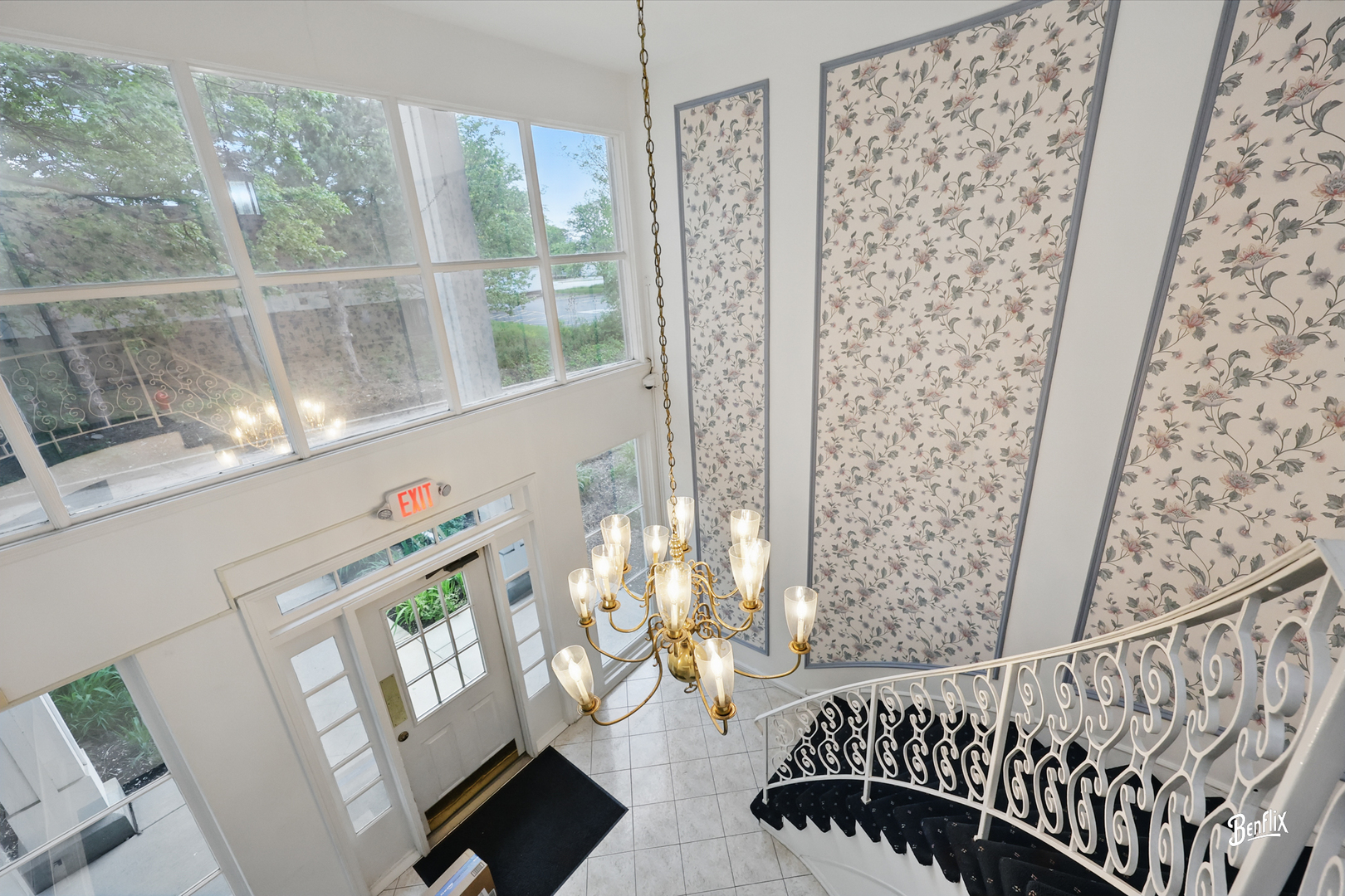 5500 Carriageway Drive #213, Rolling Meadows, IL 60008