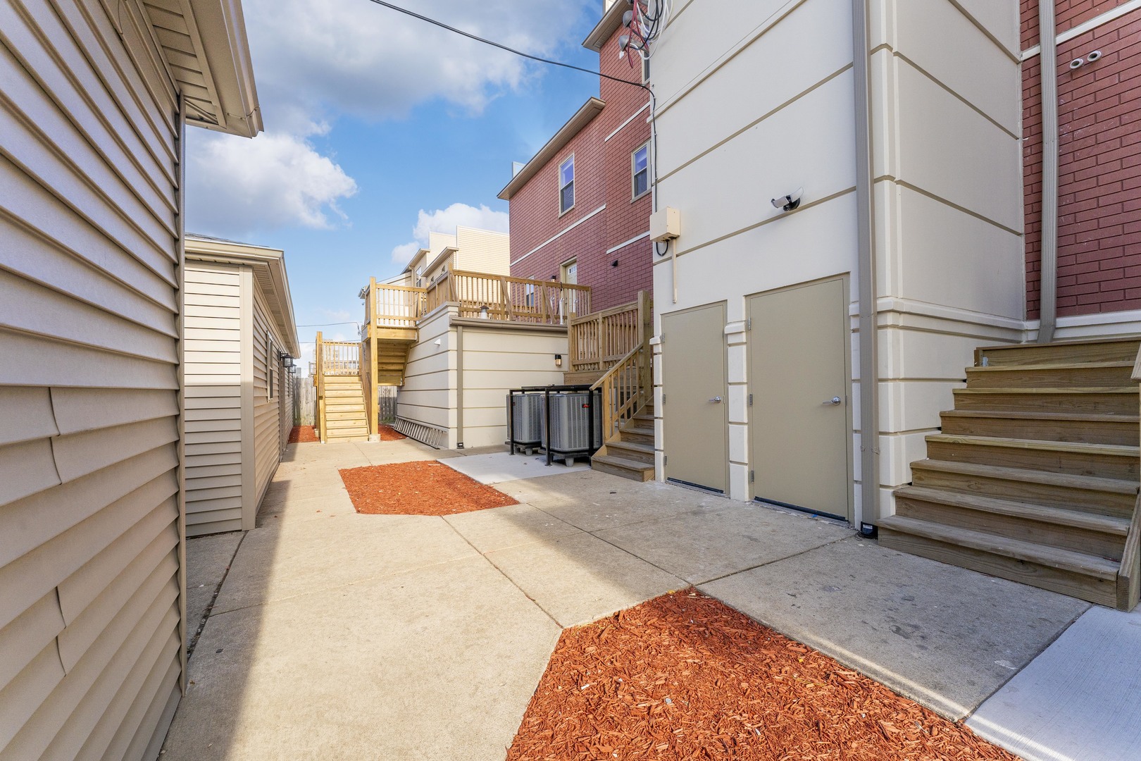 222 S Western Avenue #B, Chicago, IL 60612