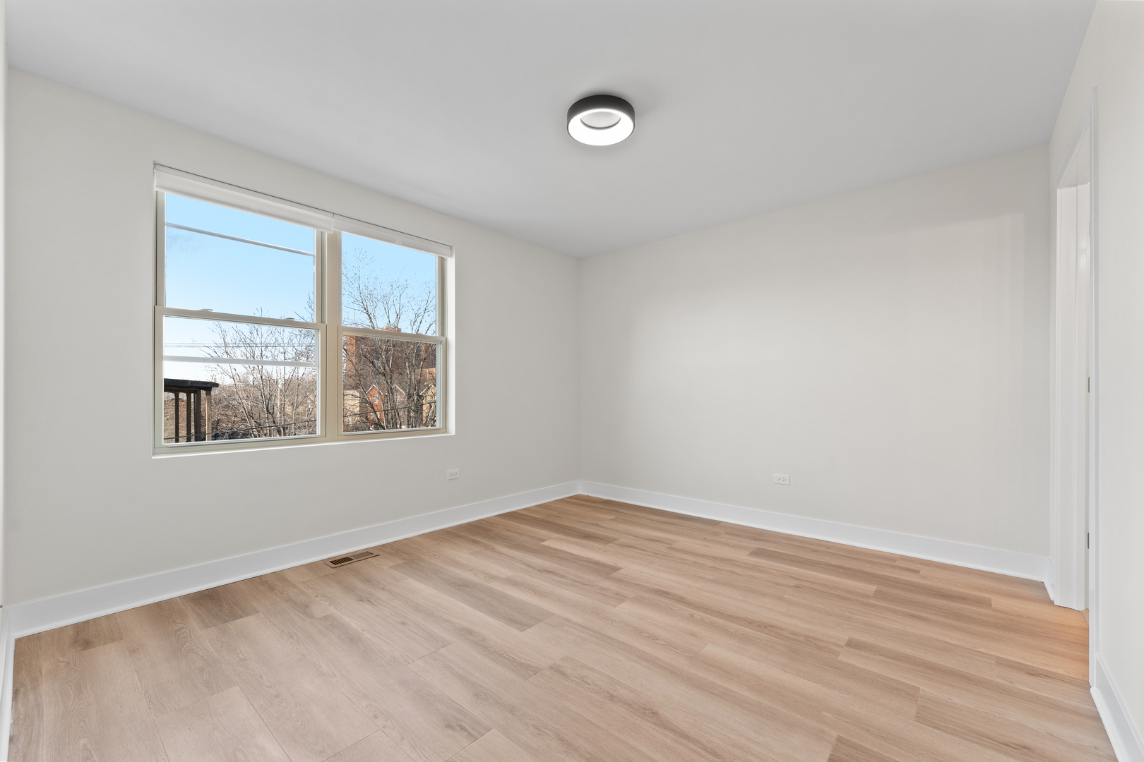 222 S Western Avenue #B, Chicago, IL 60612