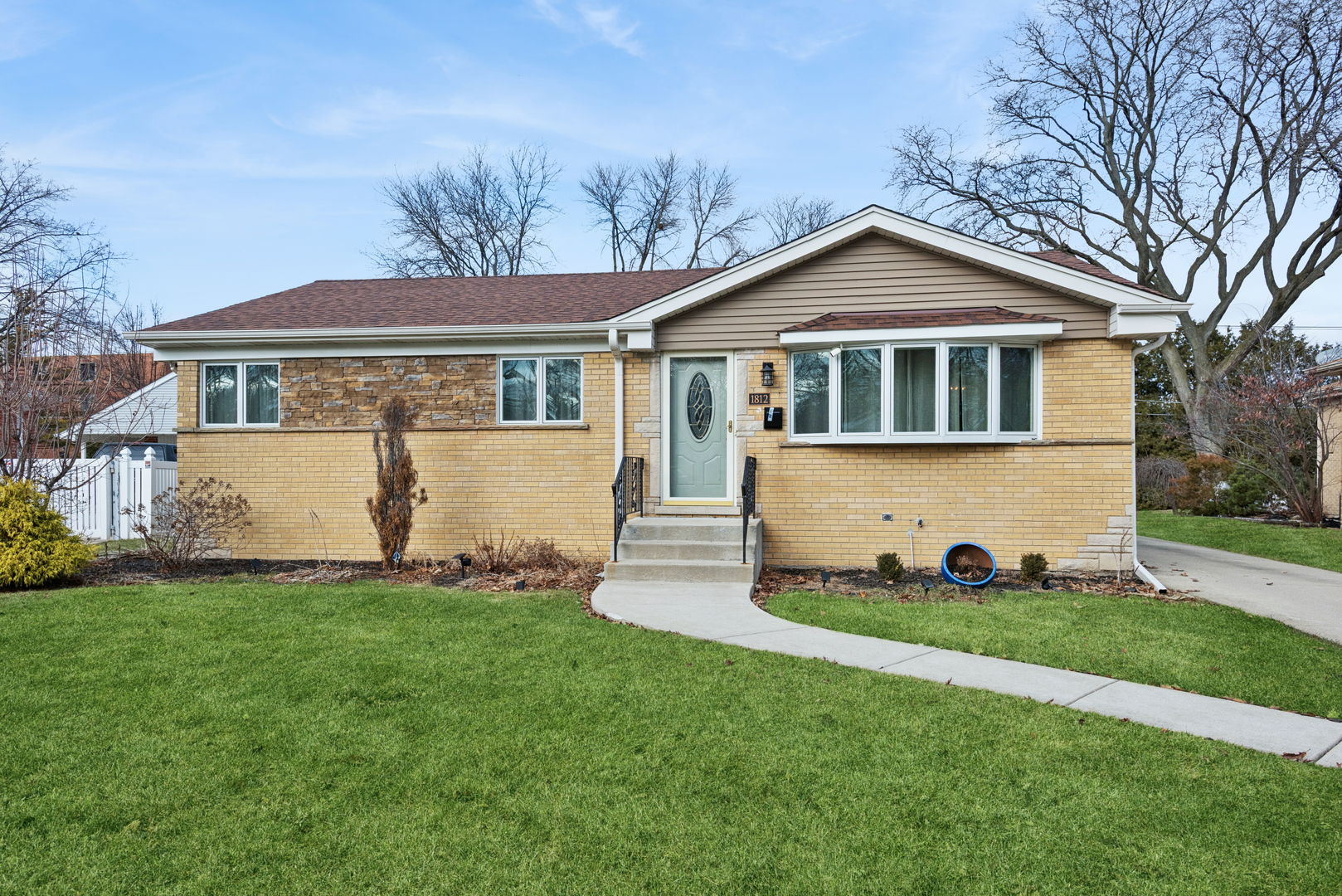1812 Bonita Avenue, Mount Prospect, IL 60056