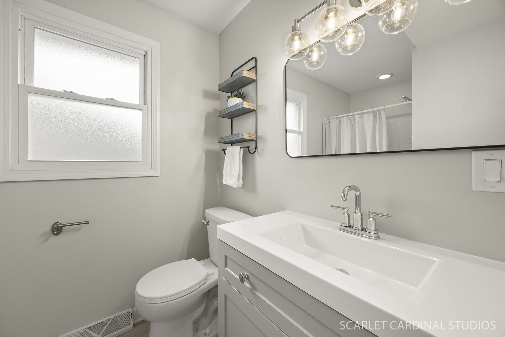 774 N Kenilworth Avenue, Glen Ellyn, IL 60137