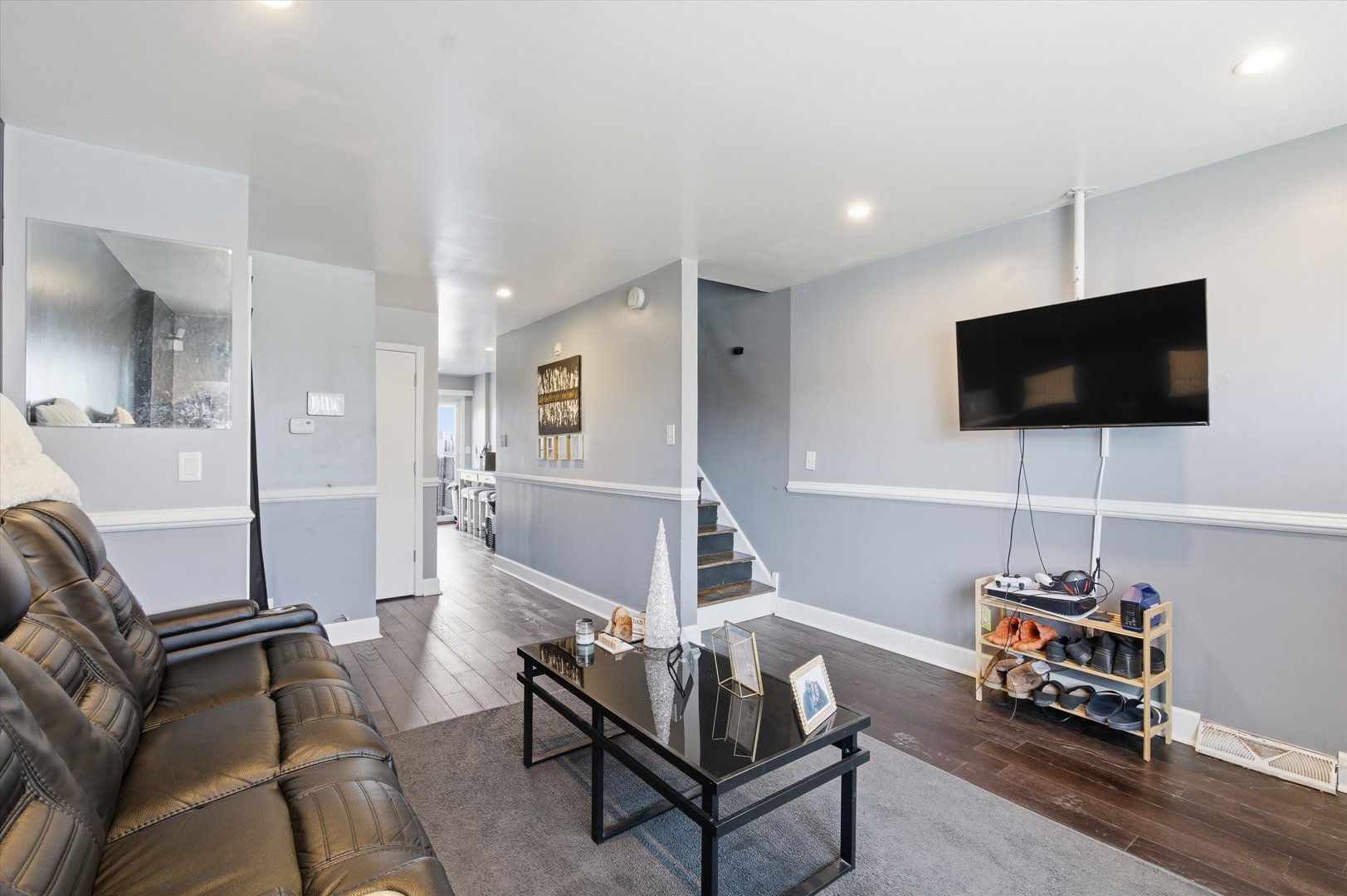 9904 S State Street #B, Chicago, IL 60628