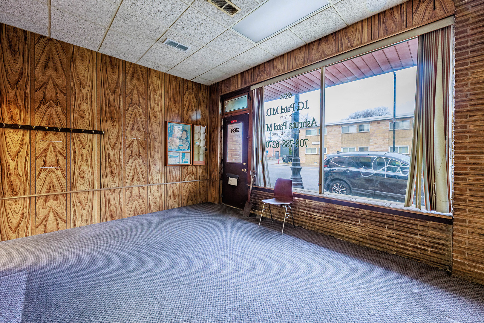 6830-6832 Cermak Road, Berwyn, IL 60402