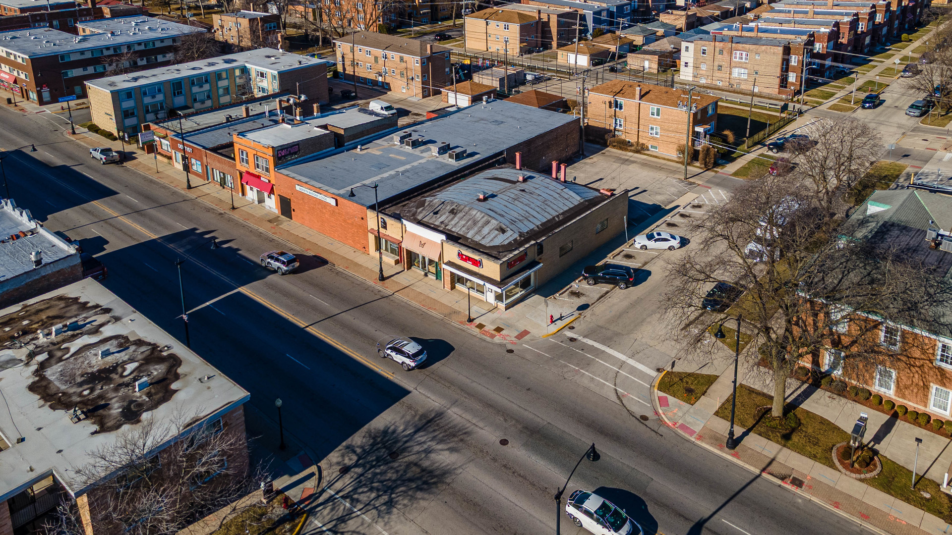 6830-6832 Cermak Road, Berwyn, IL 60402