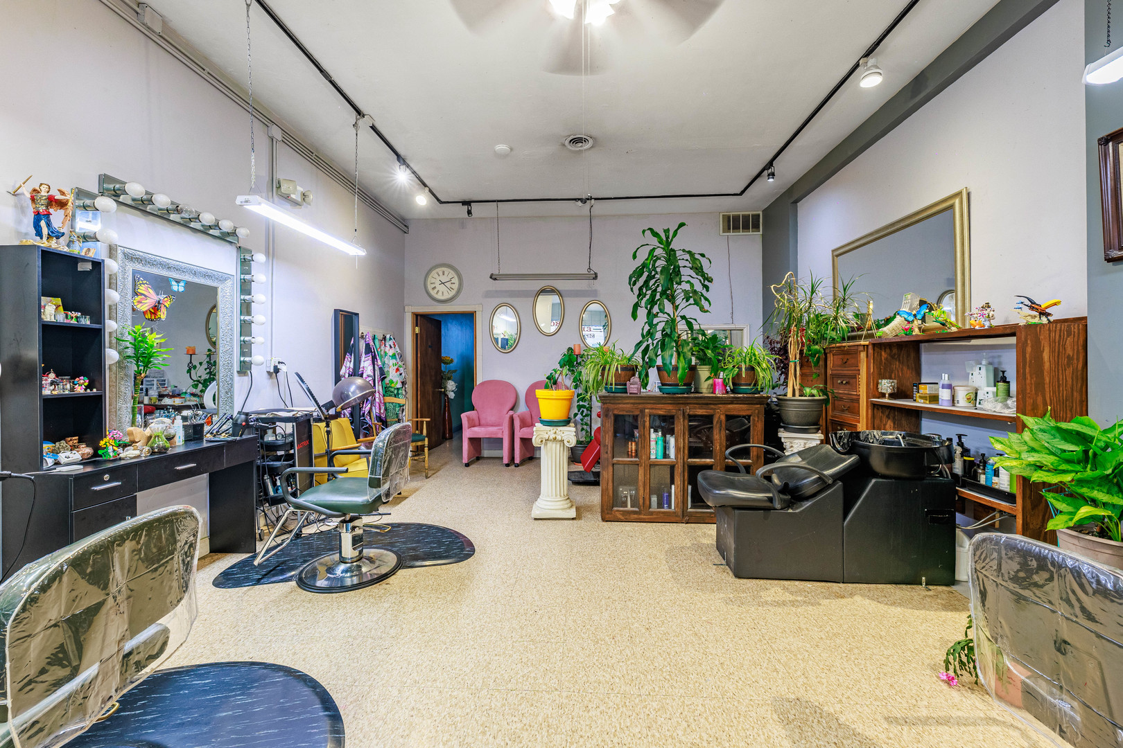 6830-6832 Cermak Road, Berwyn, IL 60402