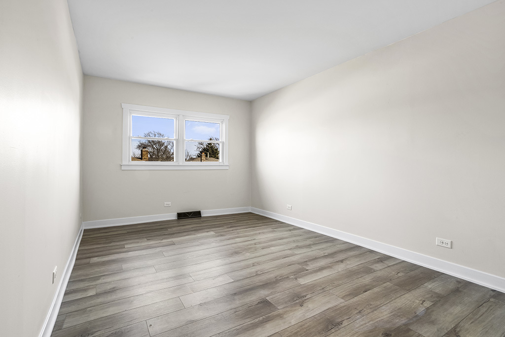 16027 91st Avenue, Orland Hills, IL 60487